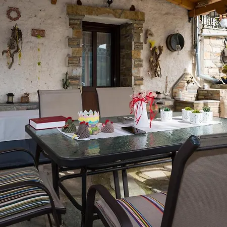 Ifigenia Cheerful And Cosy Entire With Patio! Prázdninový dům